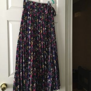 Lularoe Deanne Floral wrap skirt size xl